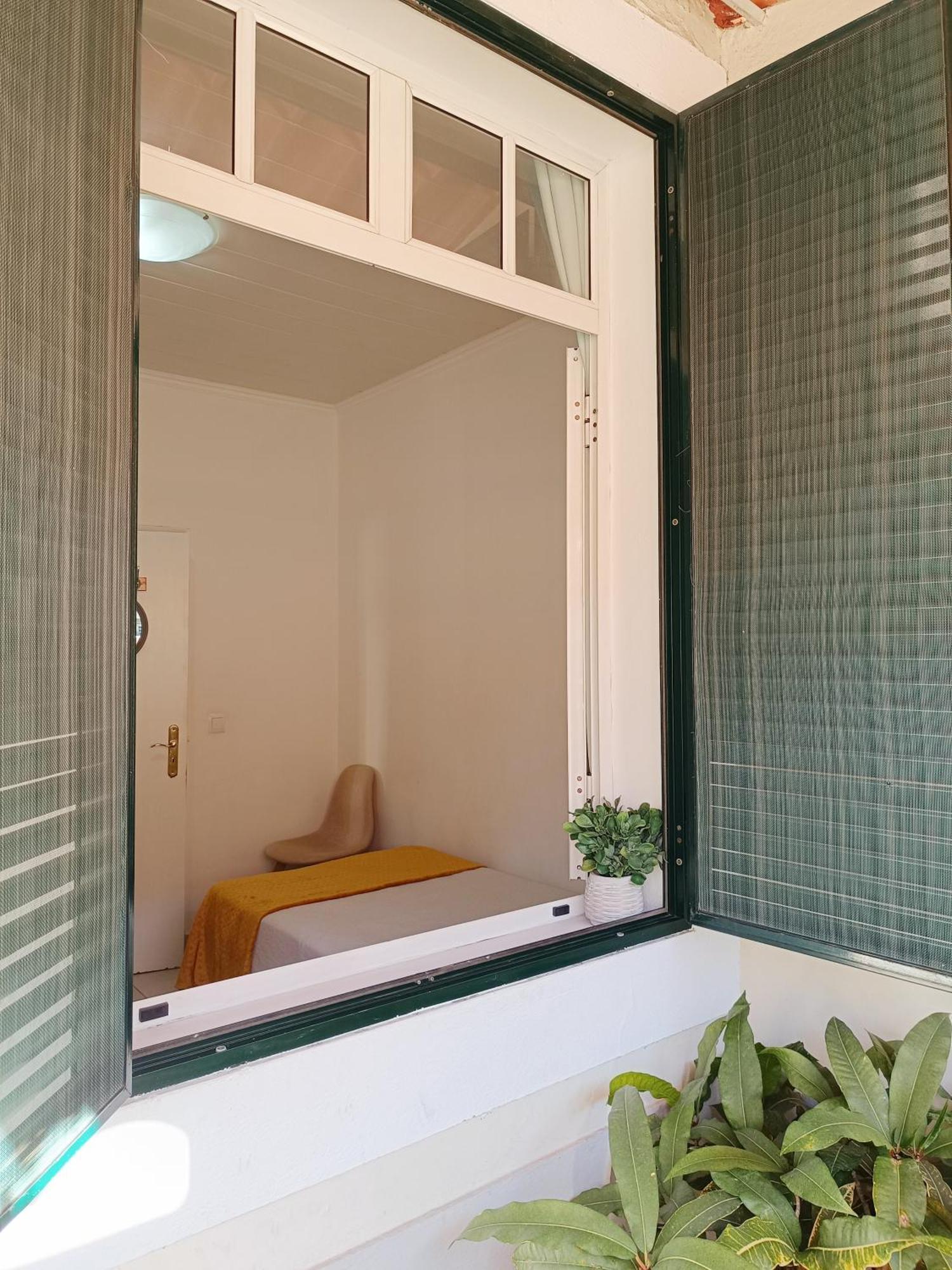 Home & Flower - Private Bedrooms Funchal Ruang foto